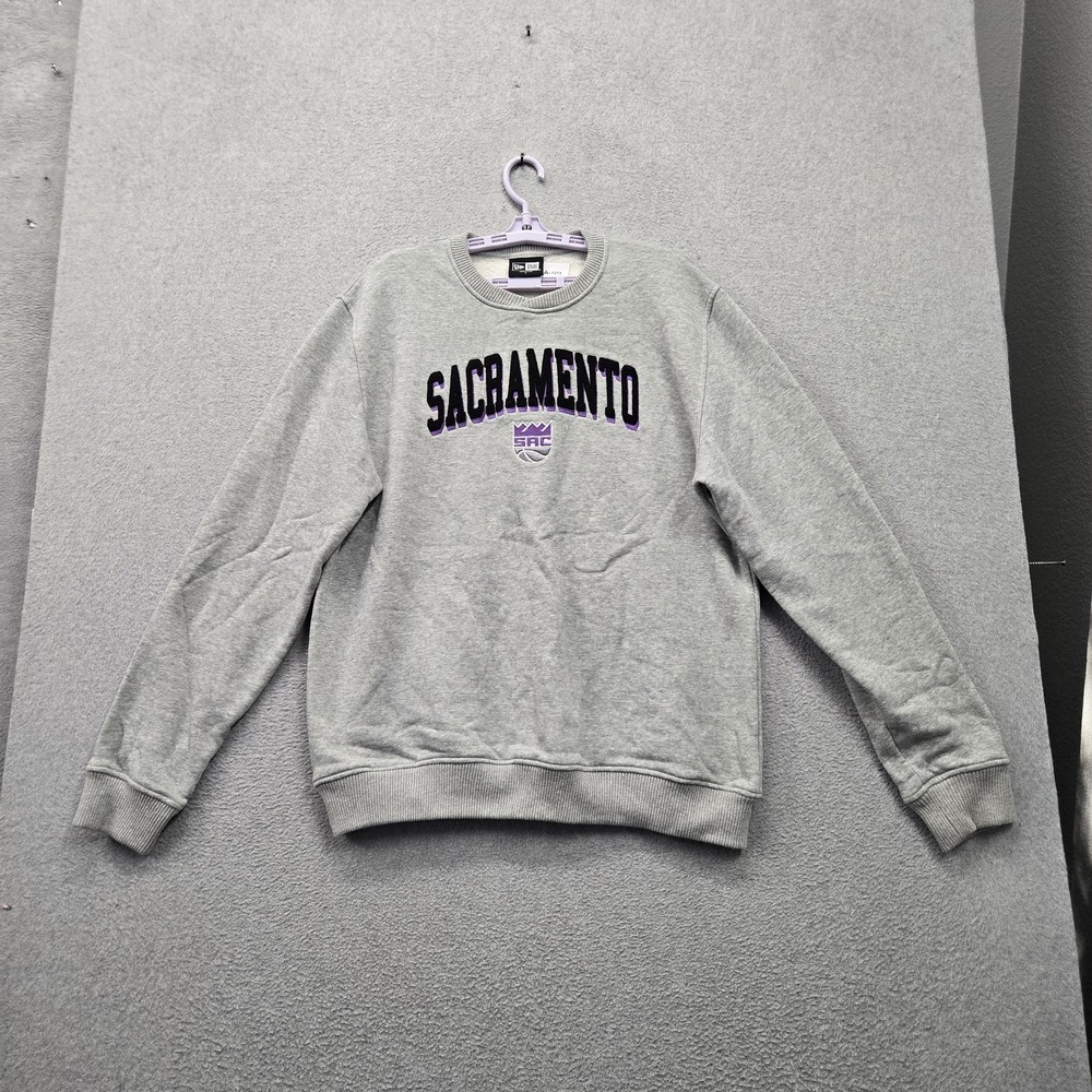 Sacramento Kings Men Sweatshirt L Gray Embroidered New Era Graphic Fleece Team